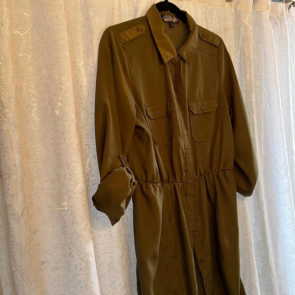 Loose fitting shirt style dress